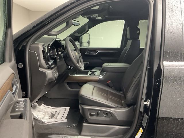 2026 Chevrolet Silverado 3500 HD High Country - Photo 12
