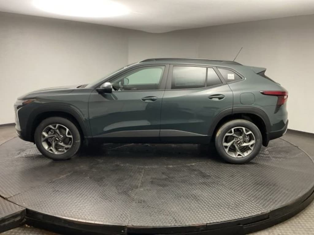 New 2026 Chevrolet Trax LT SUV