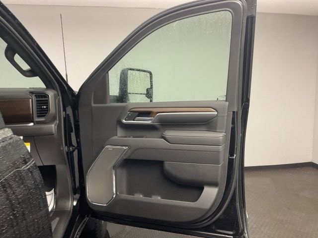 2026 Chevrolet Silverado 3500 HD High Country - Photo 24