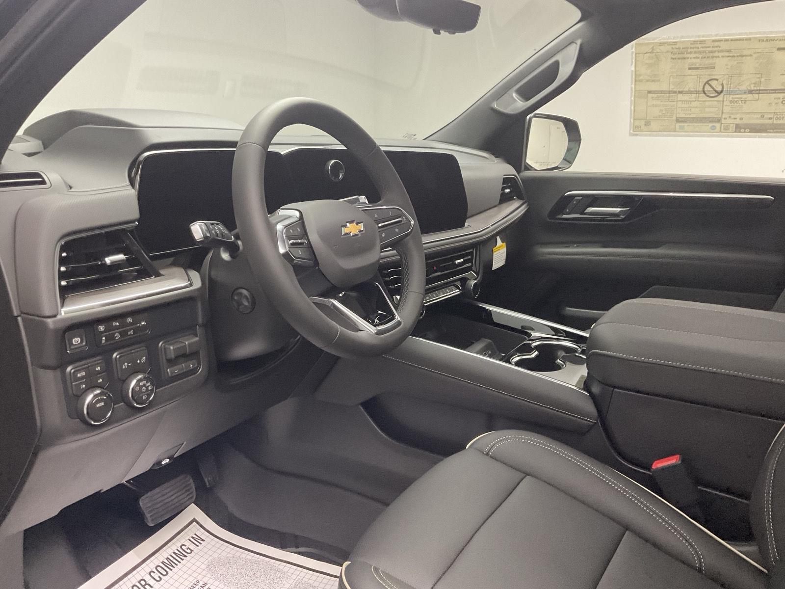 2026 Chevrolet Suburban Premier - Photo 11