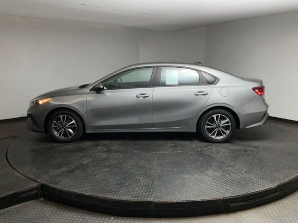 Used 2024 Kia Forte LXS Sedan