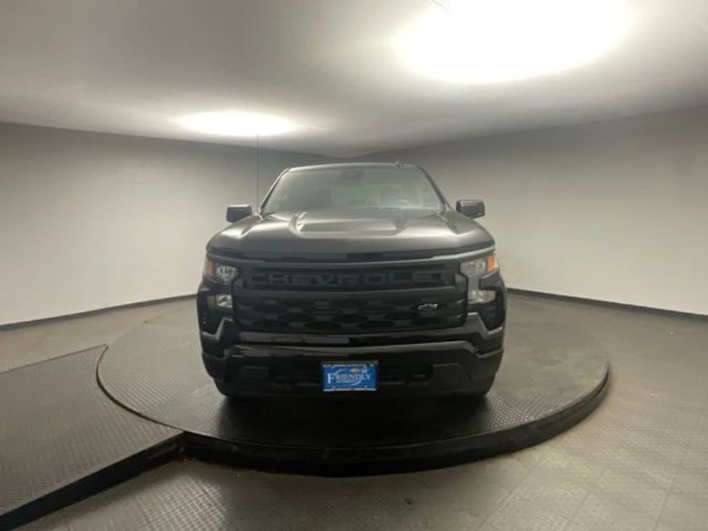 New 2026 Chevrolet Silverado 1500 Custom Truck