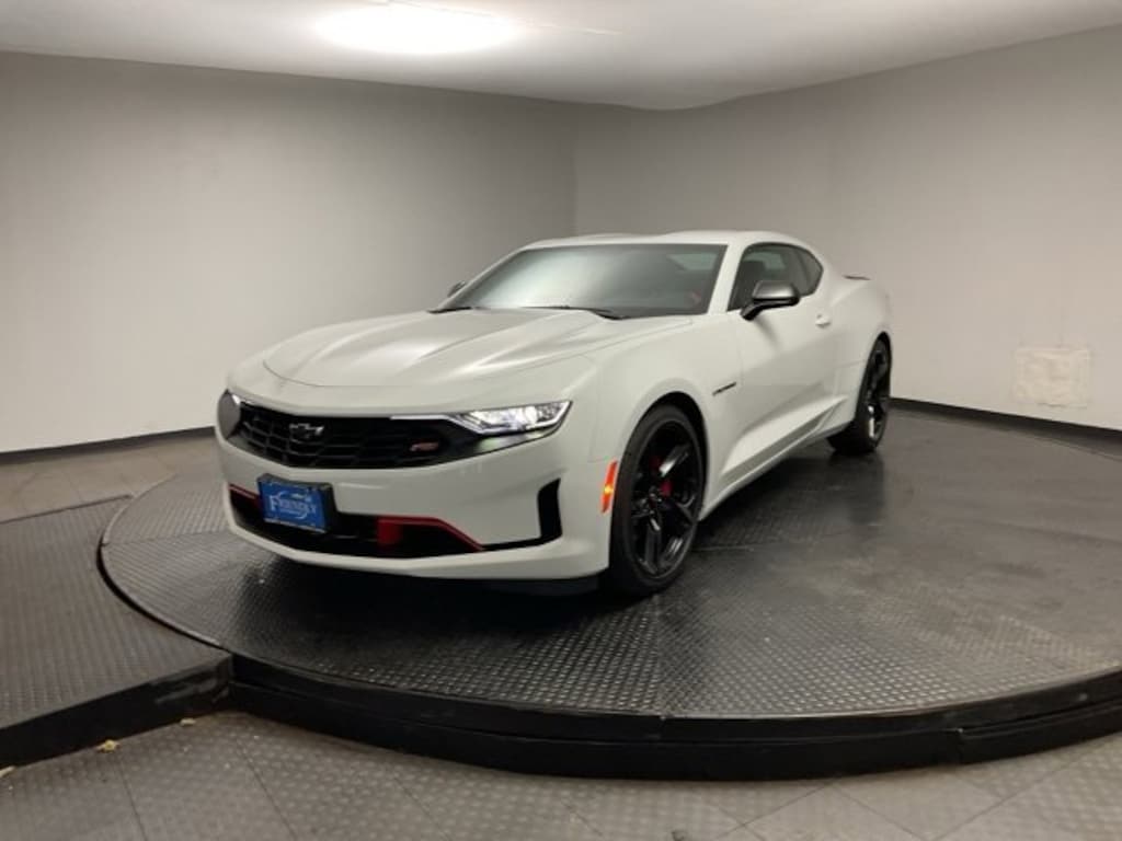 Used 2025 Chevrolet Camaro For Sale at Friendly Chevrolet VIN