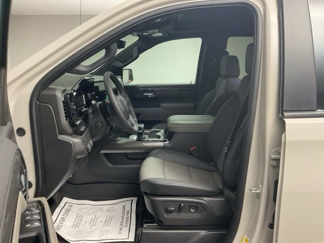 2026 Chevrolet Silverado 1500 ZR2 - Photo 12