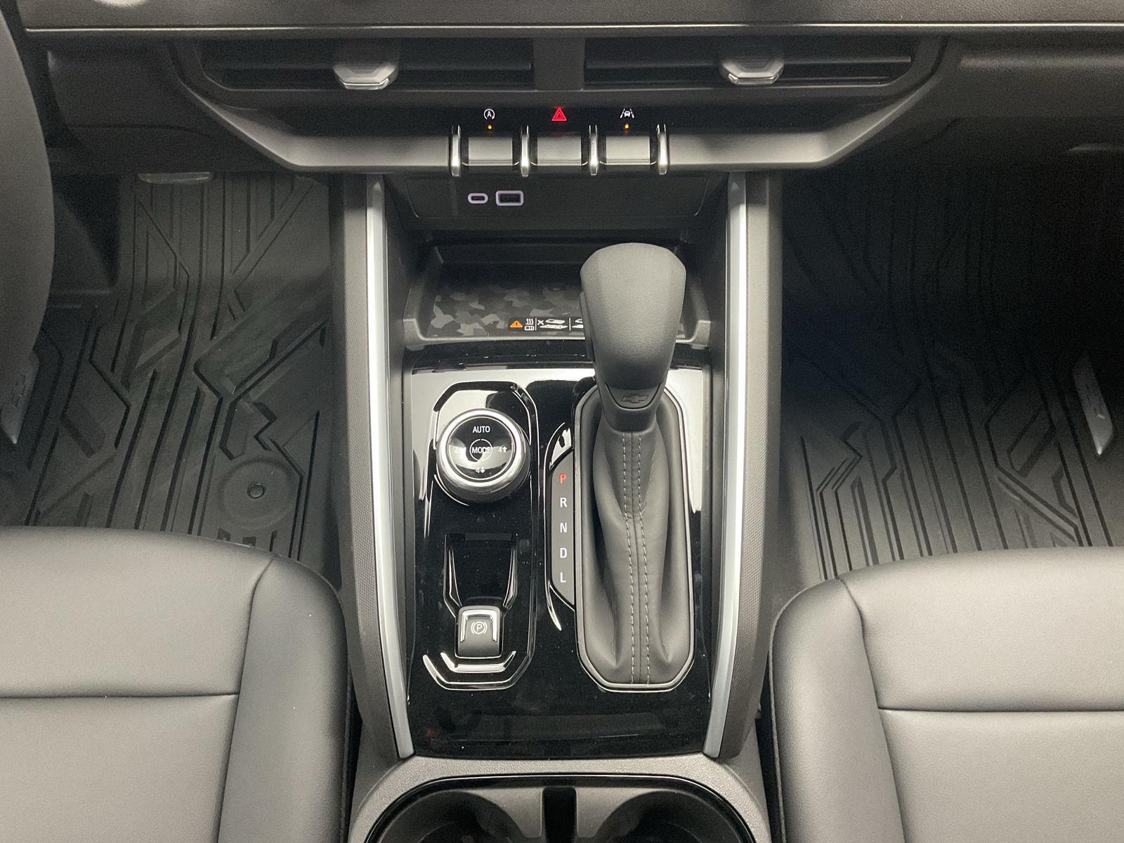 2026 Chevrolet Colorado Trail Boss - Photo 18