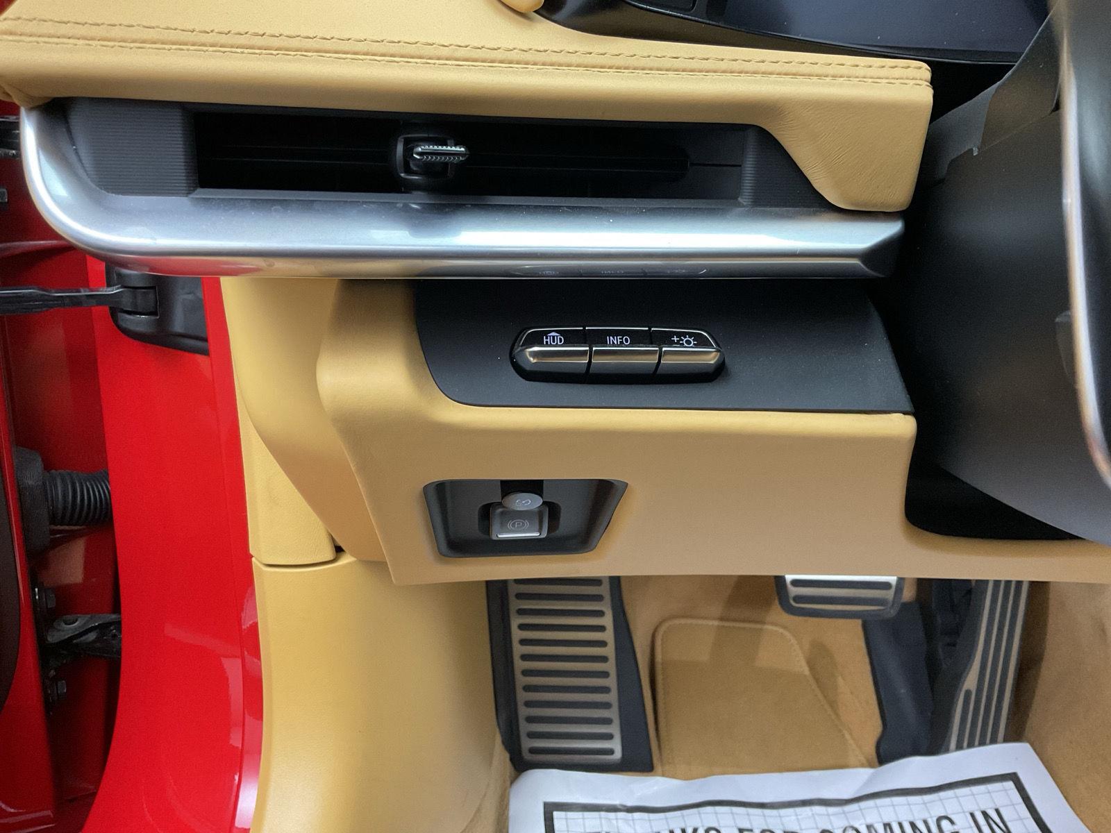 2023 Chevrolet Corvette 3LT - Photo 13