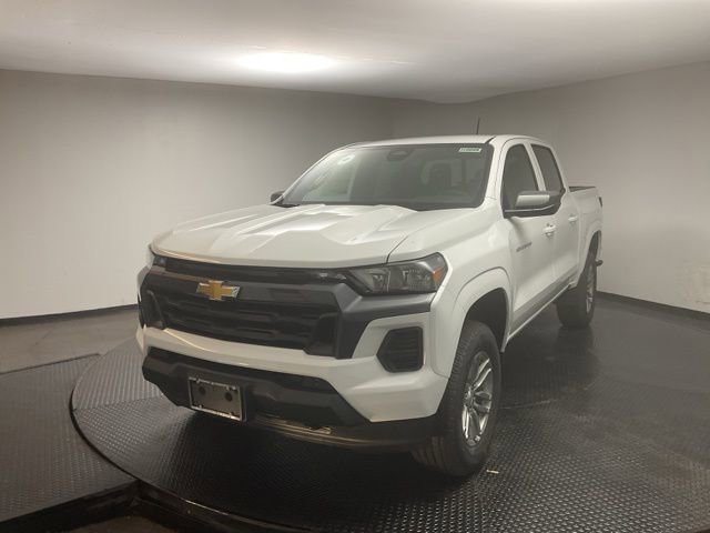 2026 Chevrolet Colorado LT photo 3
