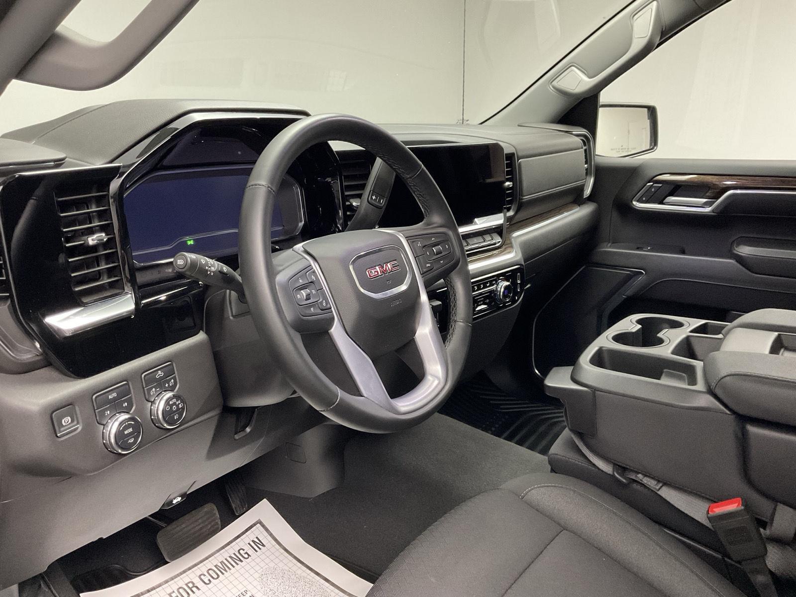 2025 GMC Sierra 1500 Elevation - Photo 11