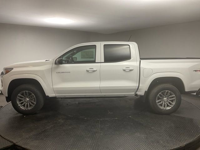 2026 Chevrolet Colorado LT photo 4