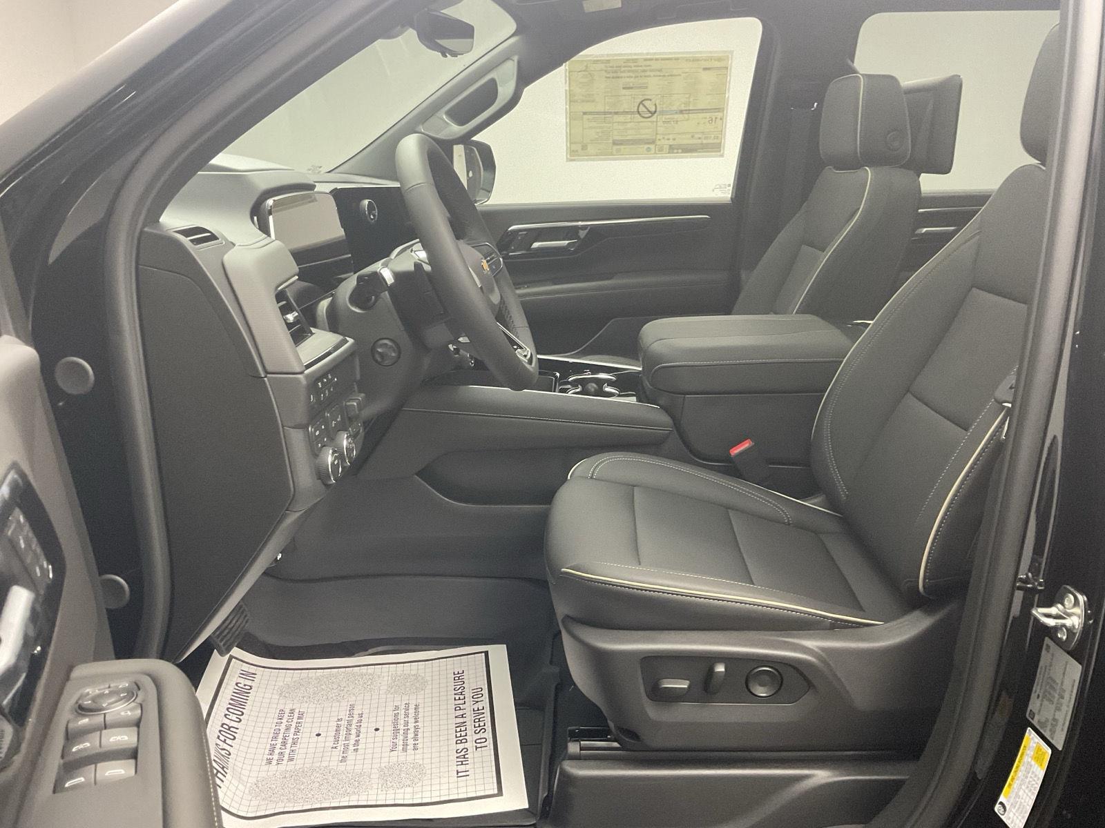 2026 Chevrolet Suburban Premier - Photo 12