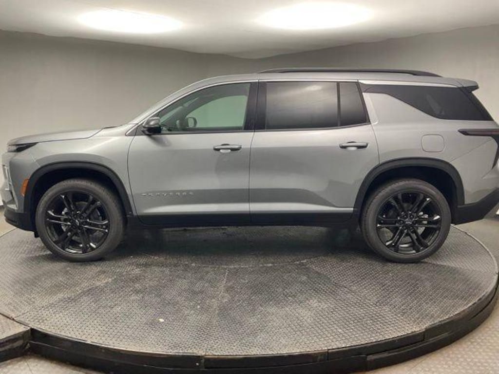 New 2026 Chevrolet Traverse LT SUV