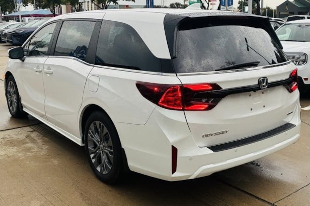 Used 2025 Honda Odyssey Touring