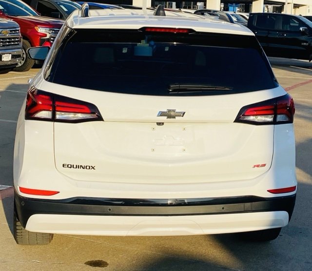 2024 Chevrolet Equinox RS photo 2