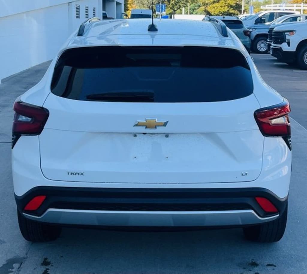 Used 2024 Chevrolet Trax LT SUV