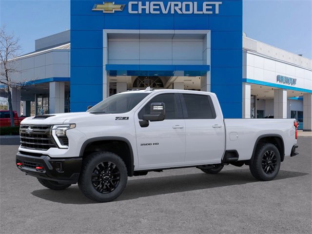 2026 Chevrolet Silverado 3500HD LTZ photo 2