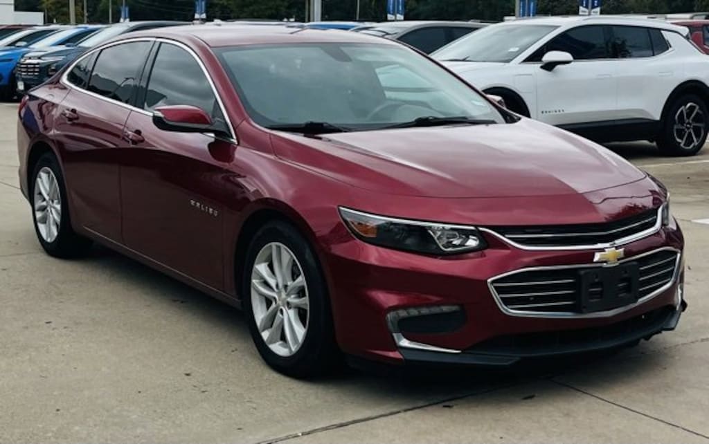 Used 2018 Chevrolet Malibu LT Car