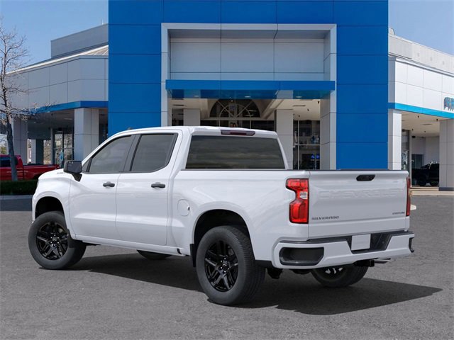 2025 Chevrolet Silverado 1500 Custom photo 2