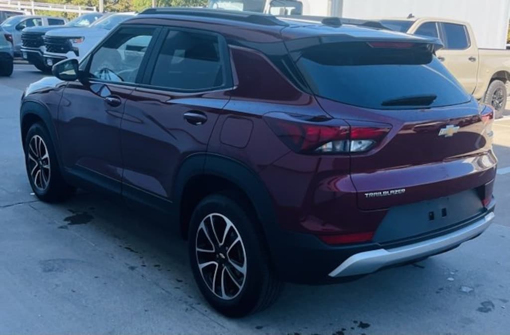 Used 2025 Chevrolet Trailblazer LT SUV