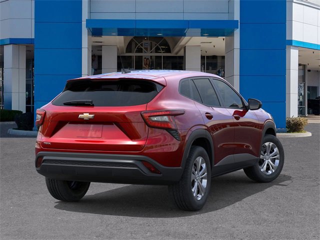 2026 Chevrolet Trax LS photo 4
