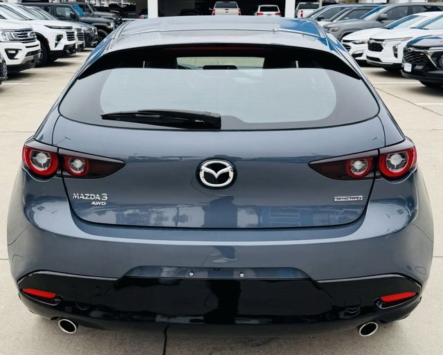 2024 Mazda Mazda3 Hatchback 2.5 s Carbon photo 2