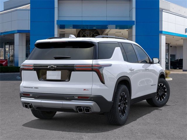 2026 Chevrolet Traverse Z71 photo 3