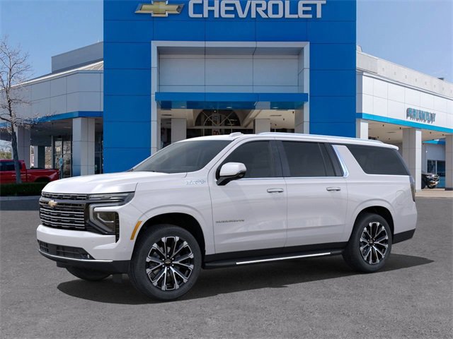 2025 Chevrolet Suburban High Country photo 2