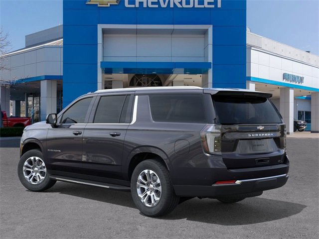 2026 Chevrolet Suburban LT photo 2