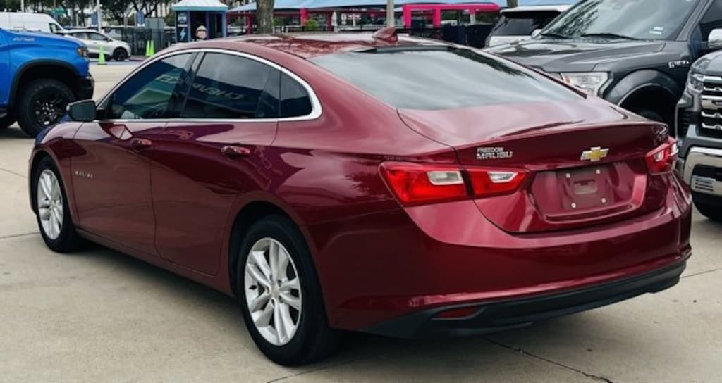 Used 2018 Chevrolet Malibu LT Car