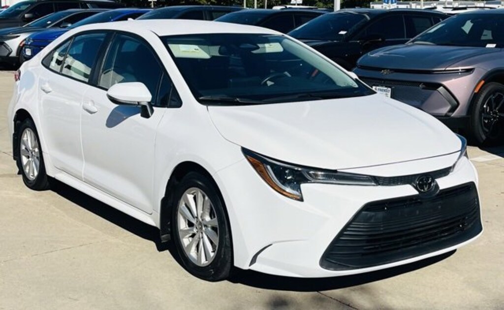 Used 2023 Toyota Corolla LE
