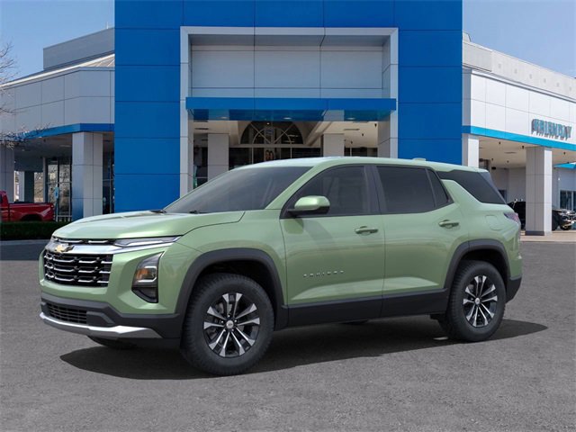 2026 Chevrolet Equinox LT photo 2