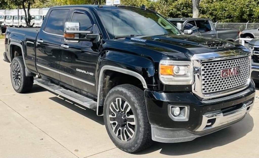 Used 2017 GMC Sierra 2500 HD Denali Truck