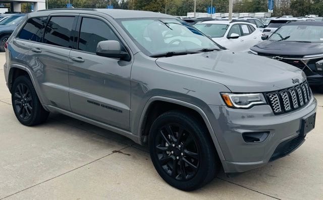 2020 Jeep Grand Cherokee Altitude's photo
