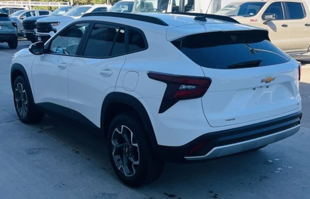 Used 2024 Chevrolet Trax LT SUV