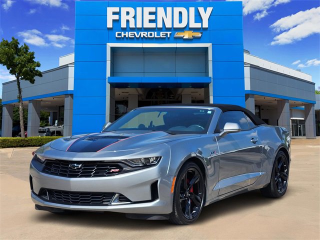 2023 Chevrolet Camaro LT1 photo 2