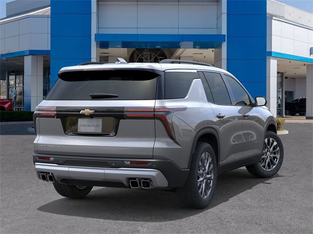 2026 Chevrolet Traverse photo 2