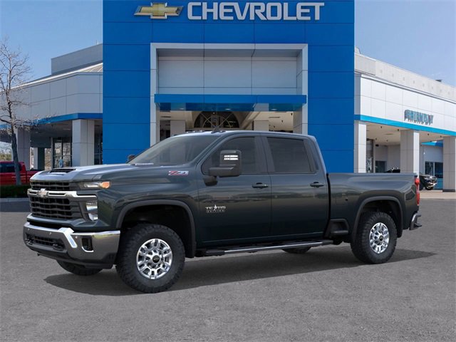 2025 Chevrolet Silverado 2500HD LT photo 2