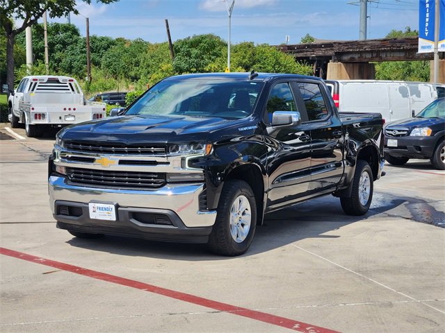 2022 Chevrolet Silverado 1500 LT photo 2