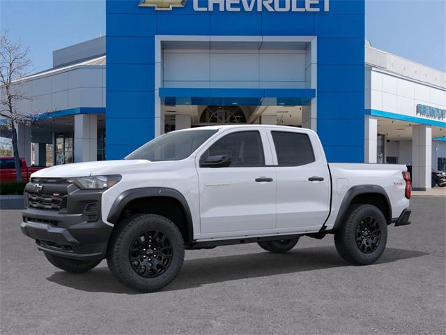 2026 Chevrolet Colorado Trail Boss photo 2