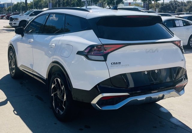 2023 Kia Sportage photo 2