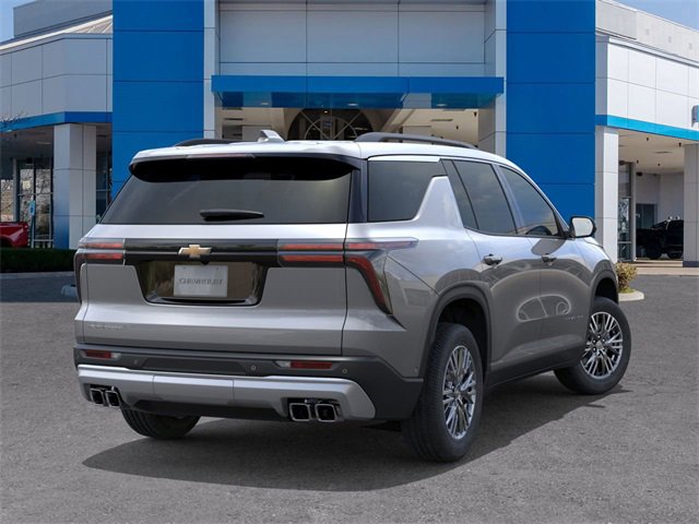 2026 Chevrolet Traverse photo 2