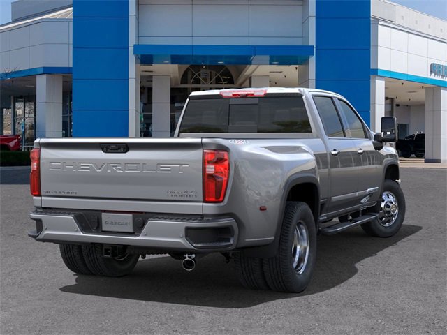 2025 Chevrolet Silverado 3500HD High Country photo 4