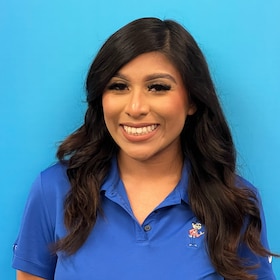 Staff member Yanet Colmenero from ID_afa4a4ac3af7