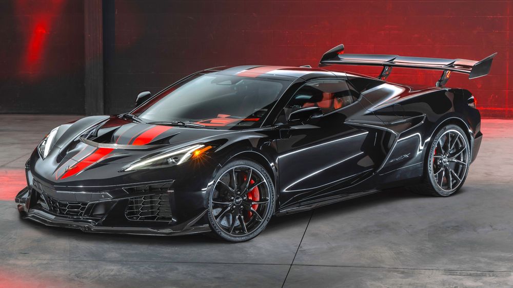 002-2026-chevy-corvewtte-zr1x-black-carbon-fiber-aero-kit.jpg