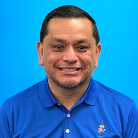 Staff member Jorge Galvan from ID_5bb91e7a4a63