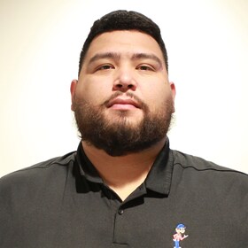 Staff member Chris Banda from ID_c892b7f244a6