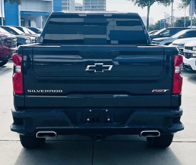 2024 Chevrolet Silverado 1500 RST photo 2