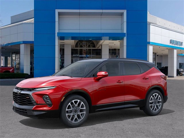 2025 Chevrolet Blazer RS photo 2