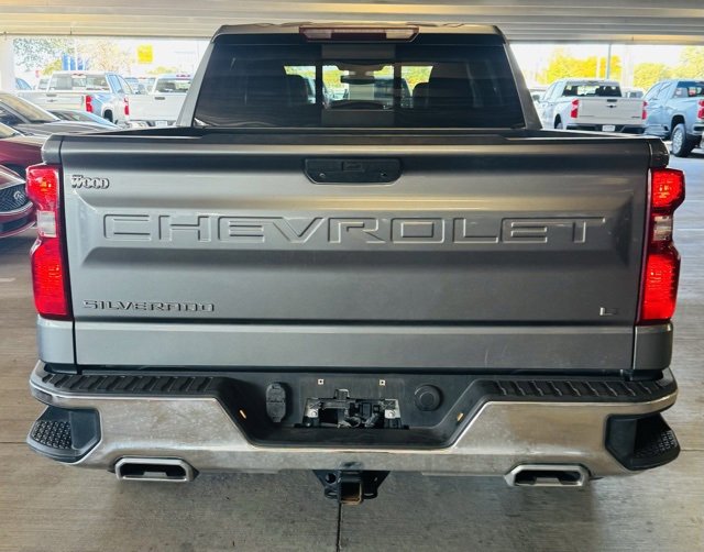 2020 Chevrolet Silverado LT photo 3