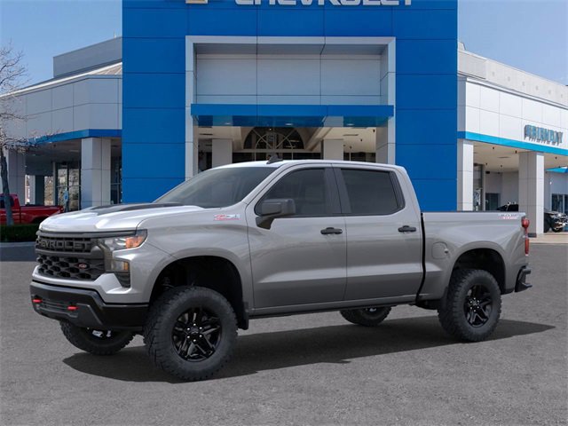 2025 Chevrolet Silverado Trail Boss Custom photo 2