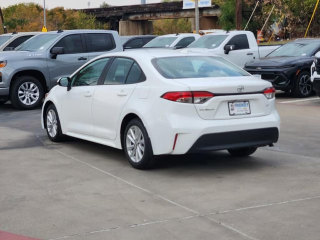 Used 2023 Toyota Corolla LE